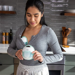Motif Aura Glow Wearable Breast Pump